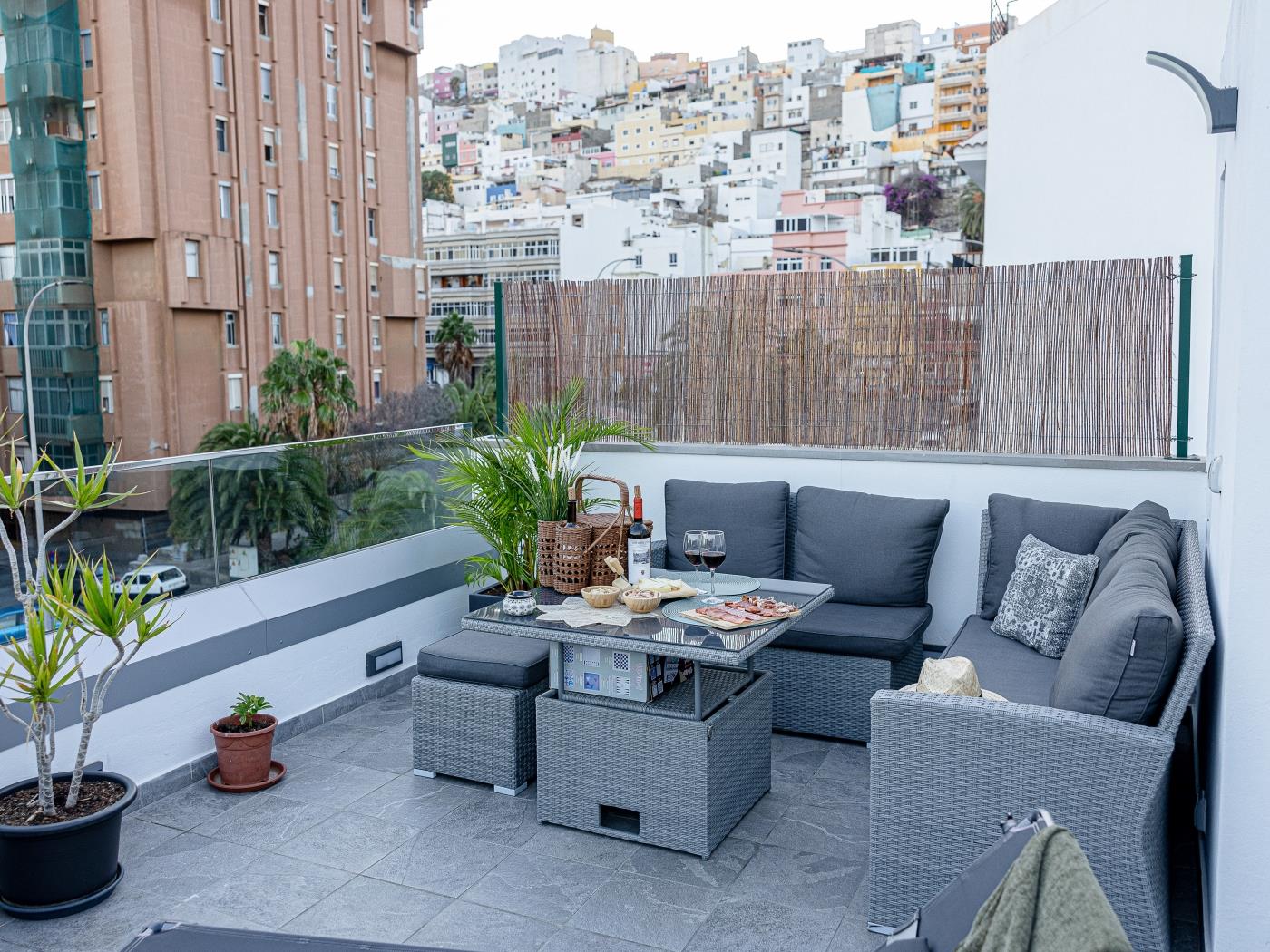 Bambú Suites Vegueta 4 Alquiler por Habitación en Las Palmas de Gran Canaria